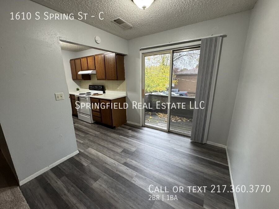 1610 S Spring St #C - Photo 3 of 15