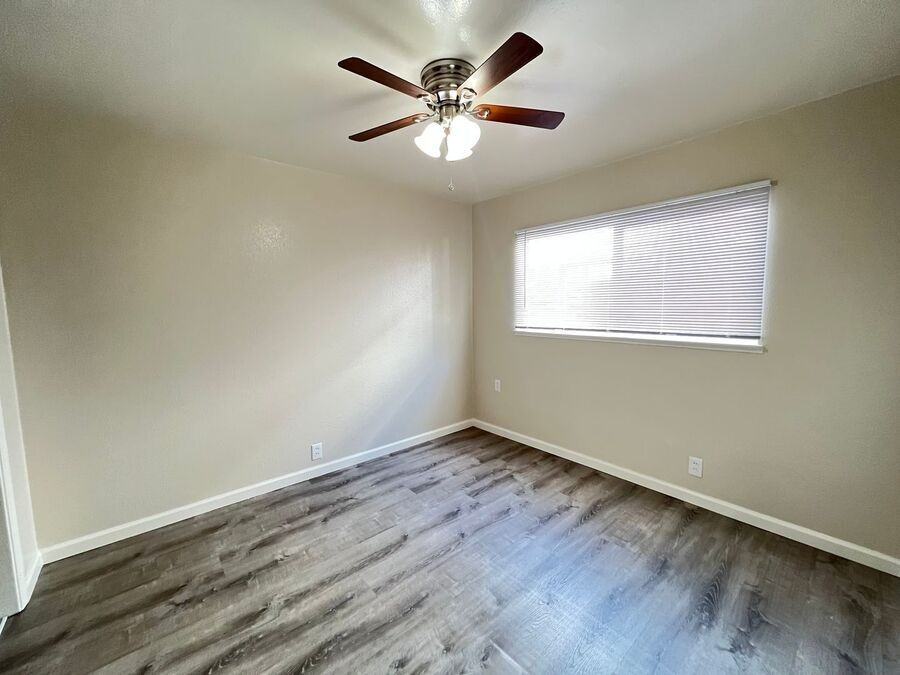 2227 Bonar St #C - Photo 2 of 14