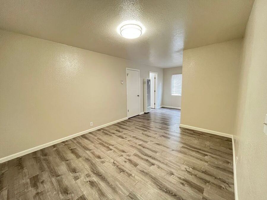 2227 Bonar St #C - Photo 5 of 14