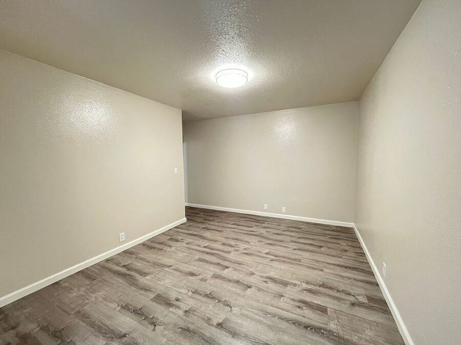 2227 Bonar St #C - Photo 6 of 14