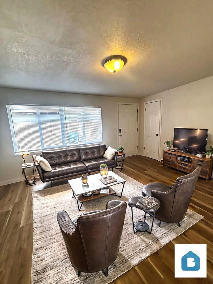 21 University Dr #2 - Photo 3 of 16