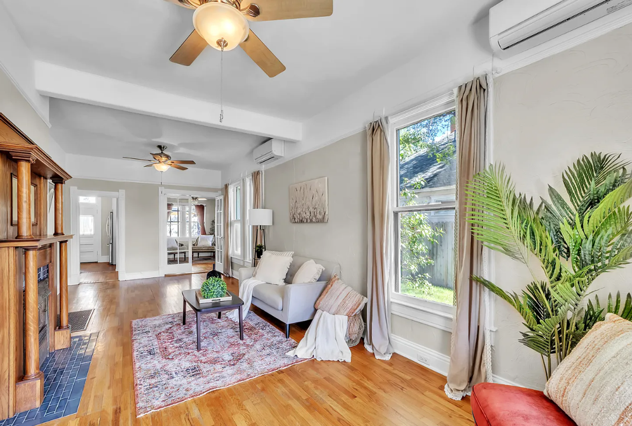 319 N Institute St - Photo 2 of 25