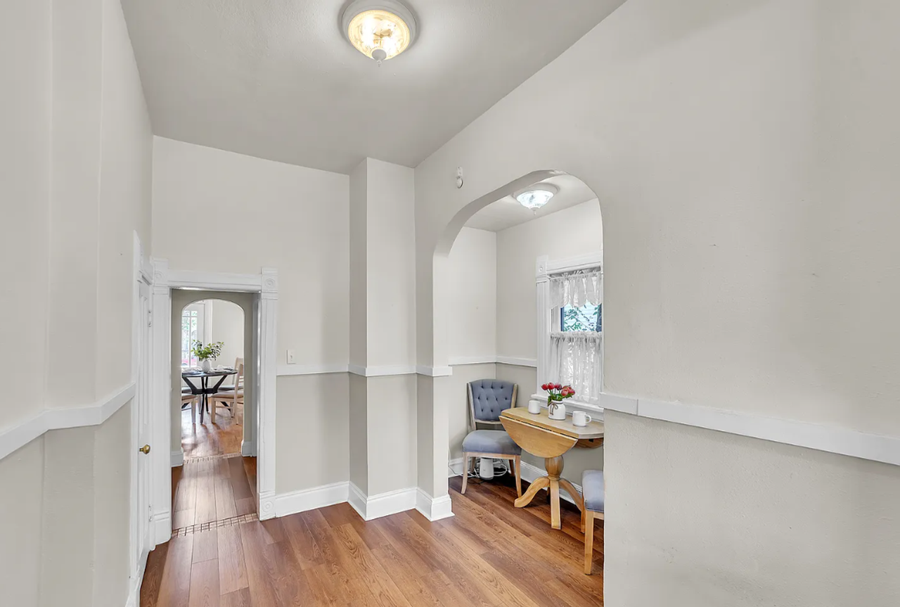 319 N Institute St - Photo 6 of 25