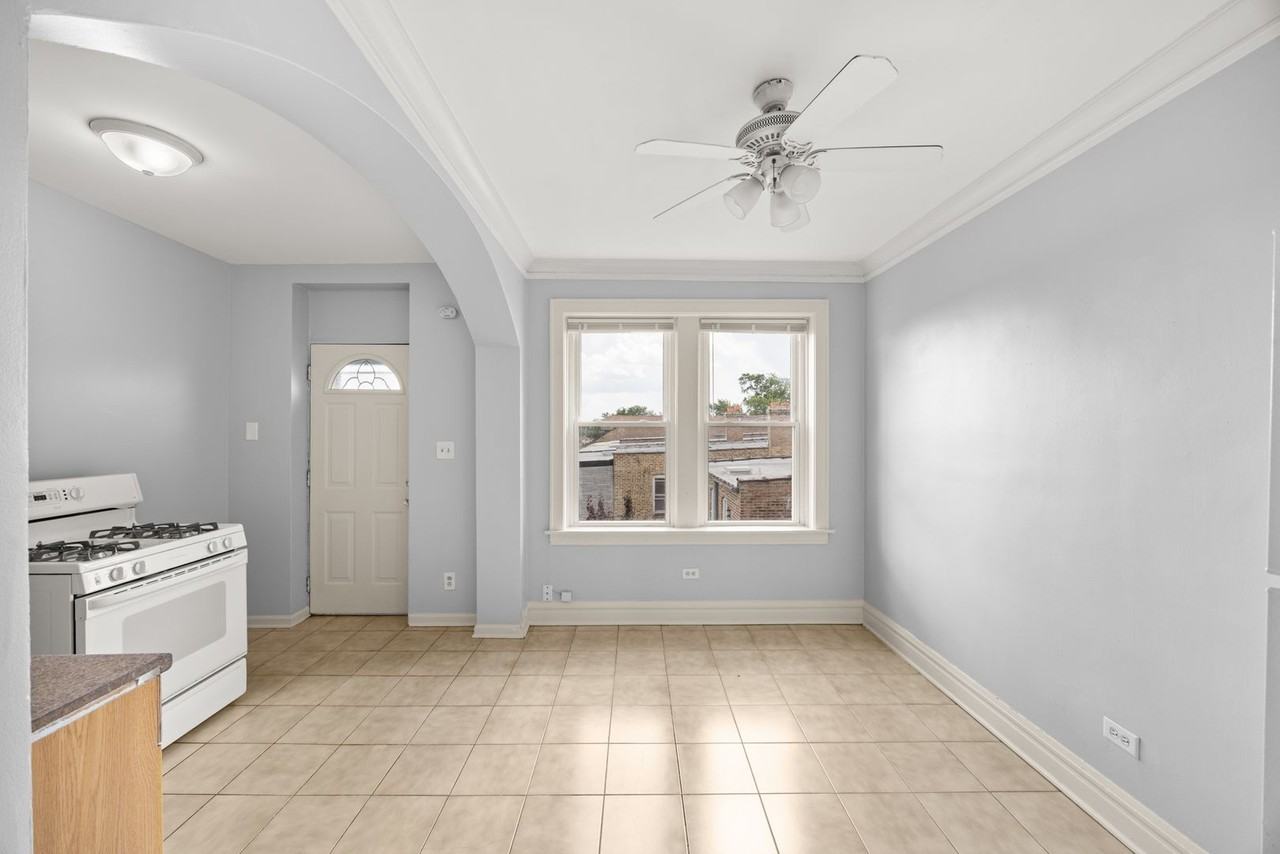 5041 W 18th St #11 - Photo 6 of 10