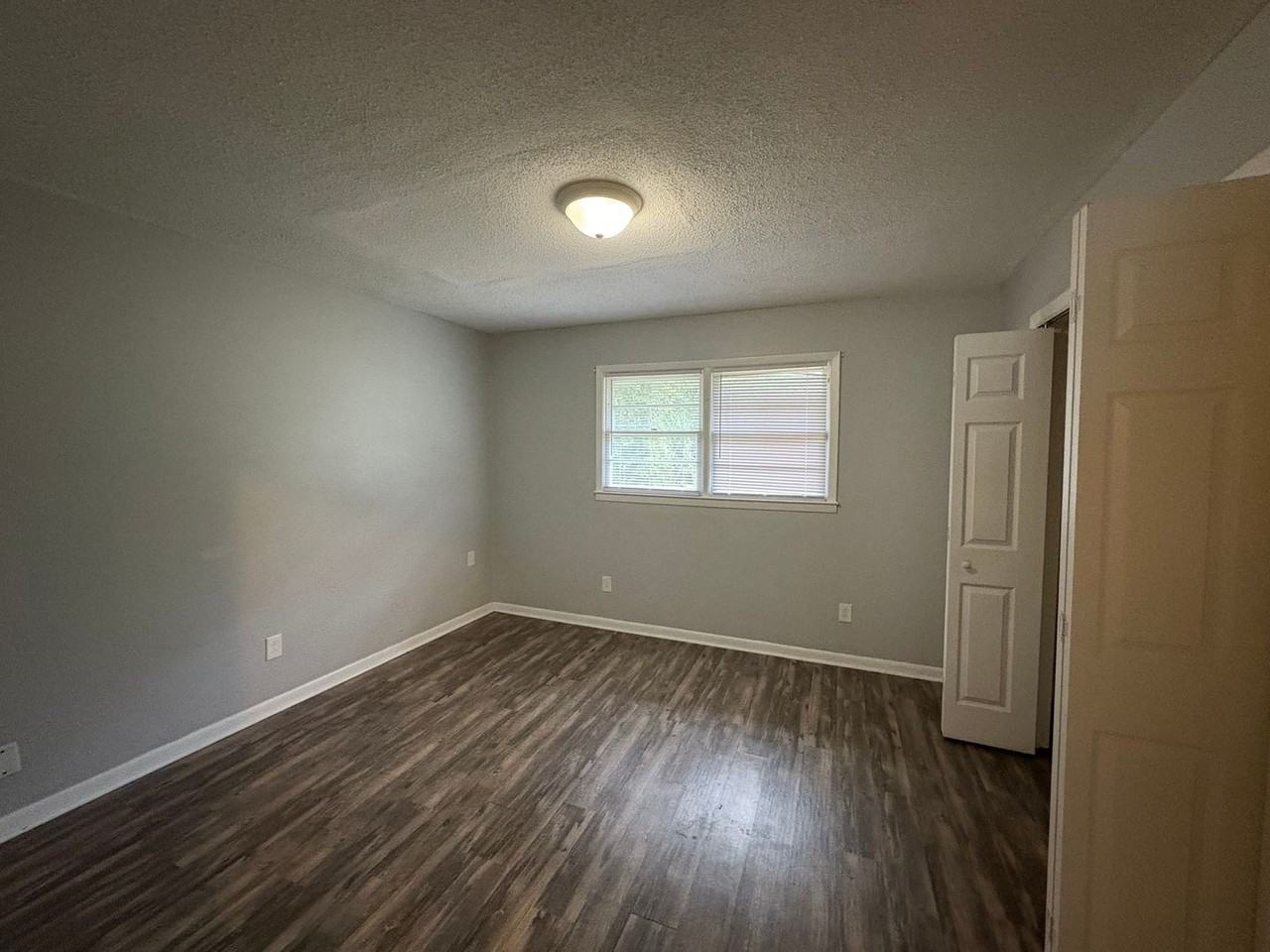 131 Wall St #103 - Photo 3 of 8