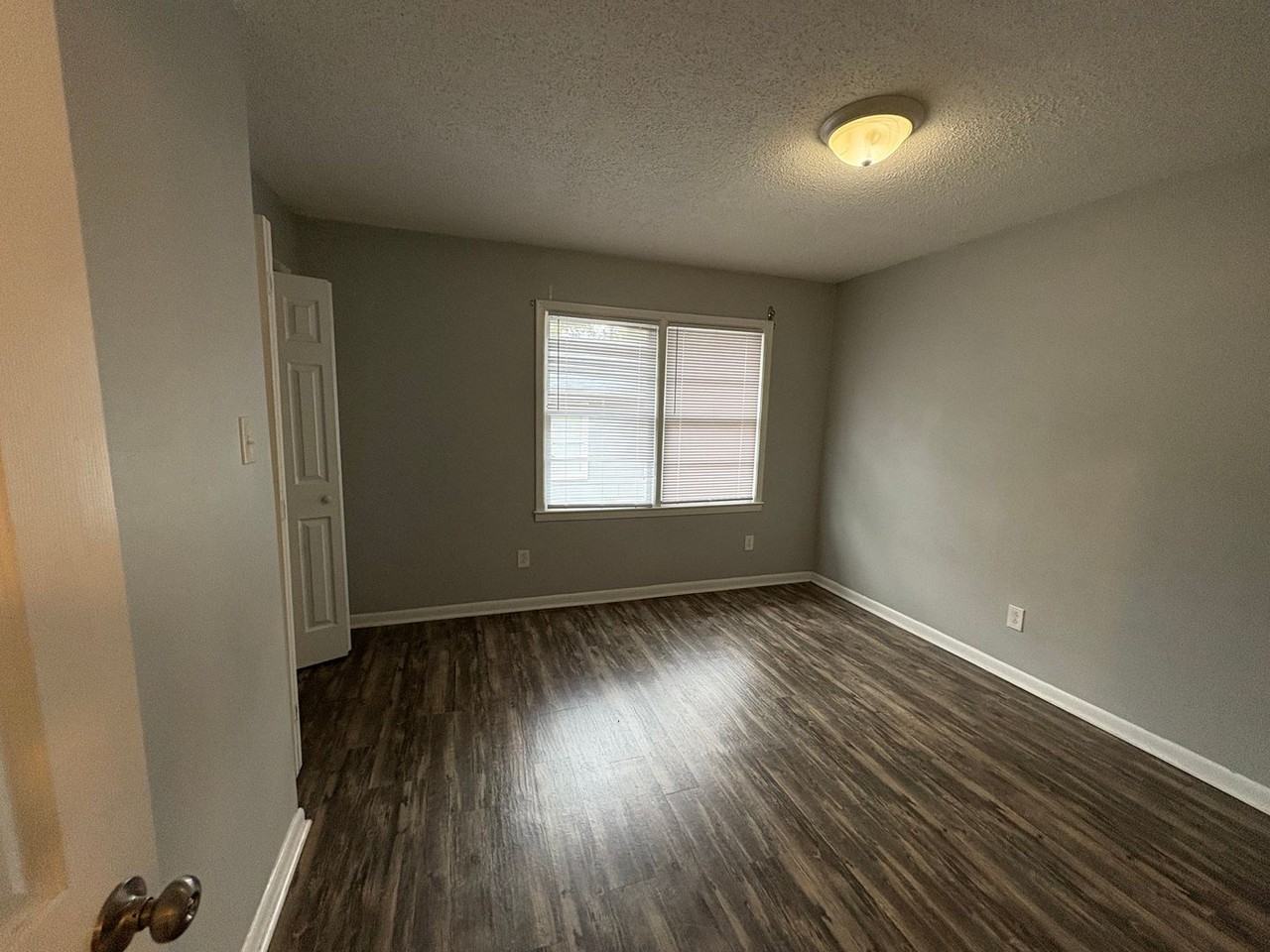 131 Wall St #103 - Photo 4 of 8