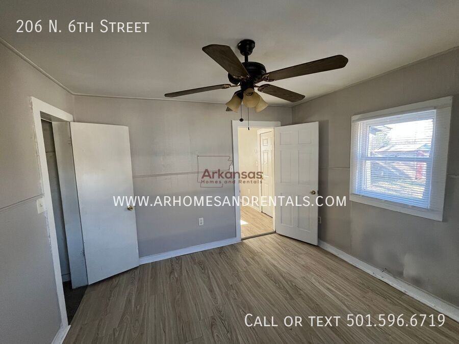 206 N 6th St - Photo 5 of 10