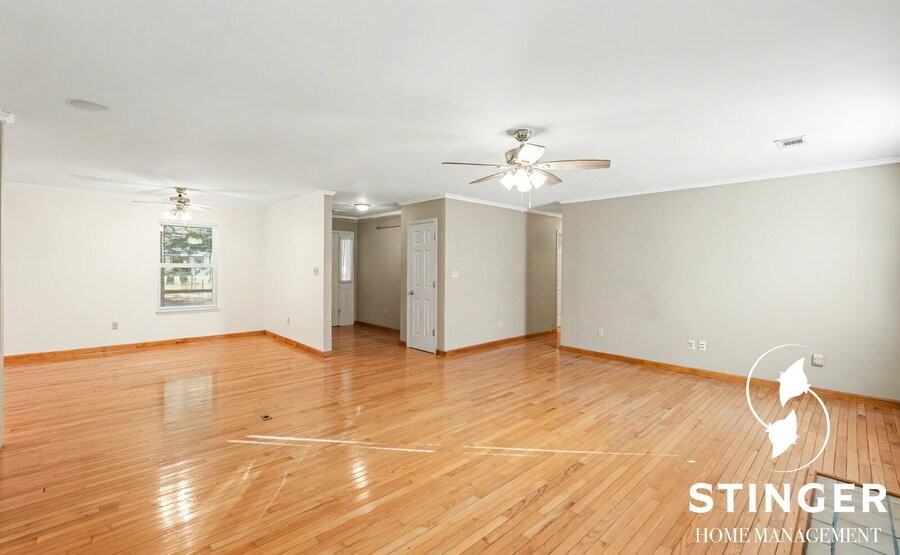 3 Hilda Ave - Photo 7 of 30