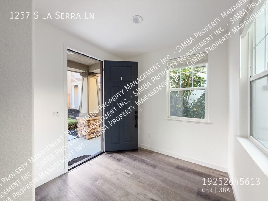 1257 S La Sera Ln - Photo 7 of 43