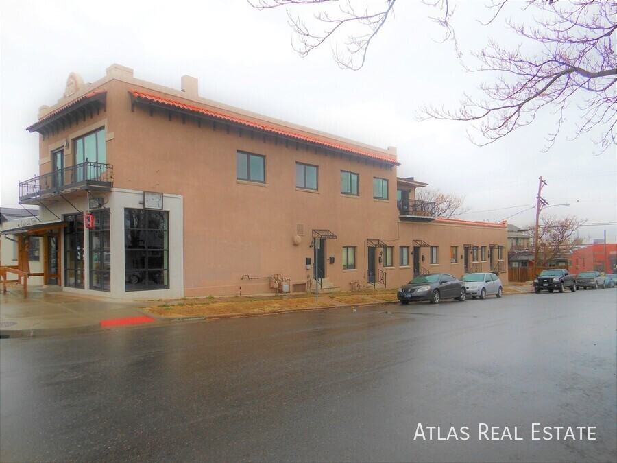 1523 W 34th Ave - Photo 2 of 9