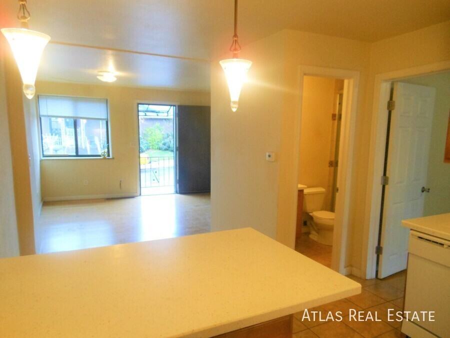 1523 W 34th Ave - Photo 3 of 9