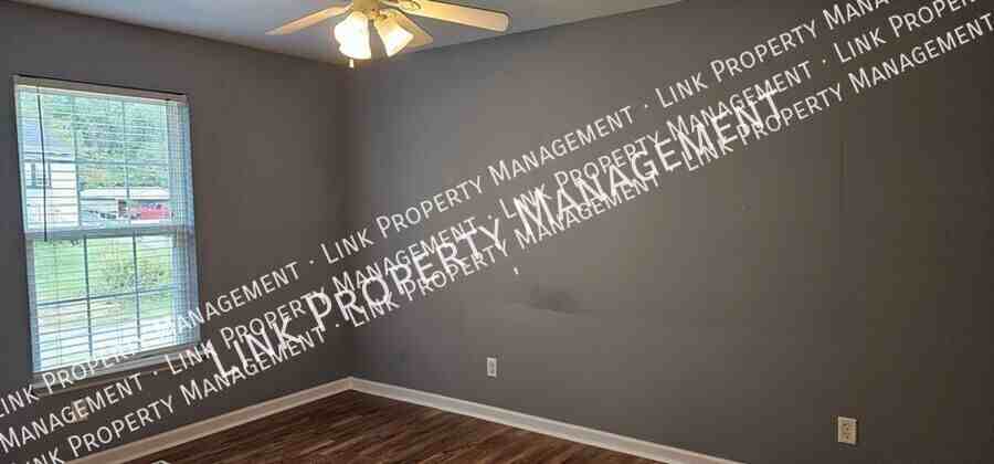 140 S Elmwood St - Photo 6 of 35