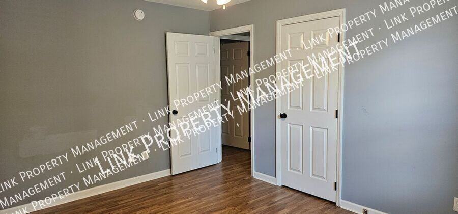 140 S Elmwood St - Photo 7 of 35