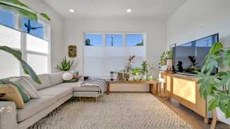 5511 S Dakota Ave Ne - Photo 1 of 1