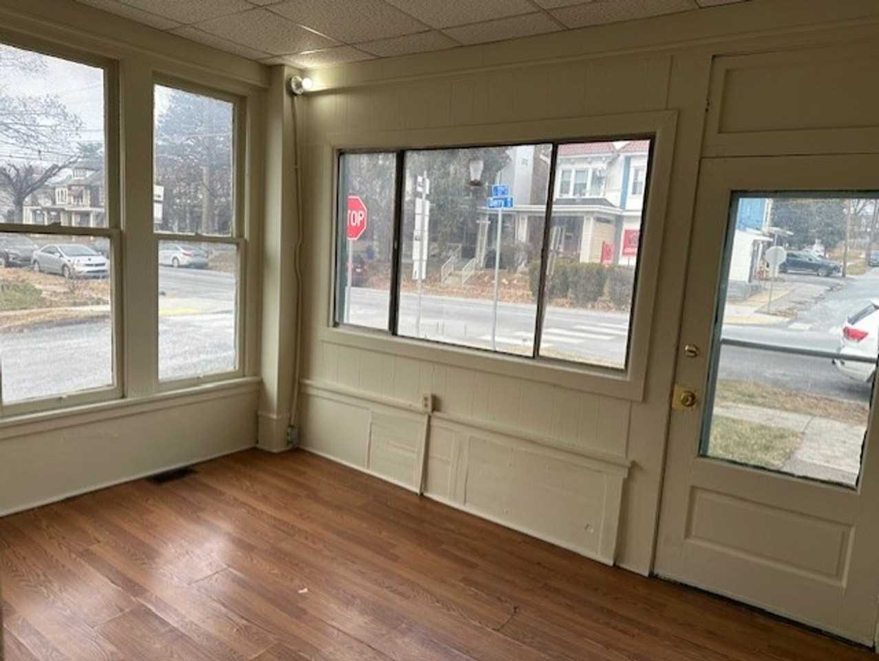 2701 Derry St #1 - Photo 2 of 9