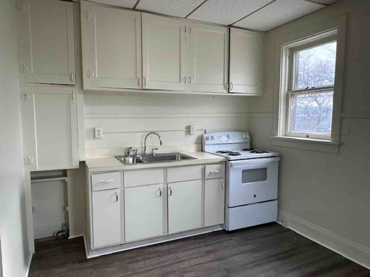 2701 Derry St #1 - Photo 7 of 9