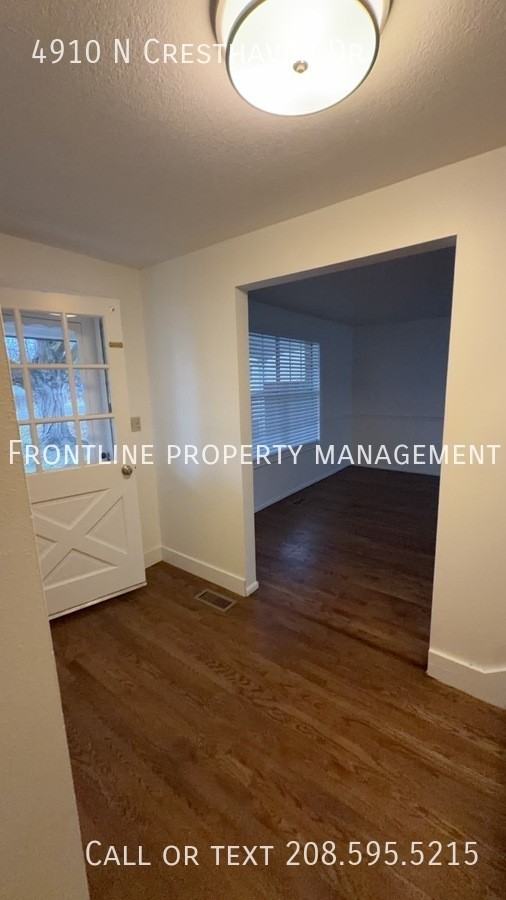 4910 N Cresthaven Dr - Photo 2 of 19