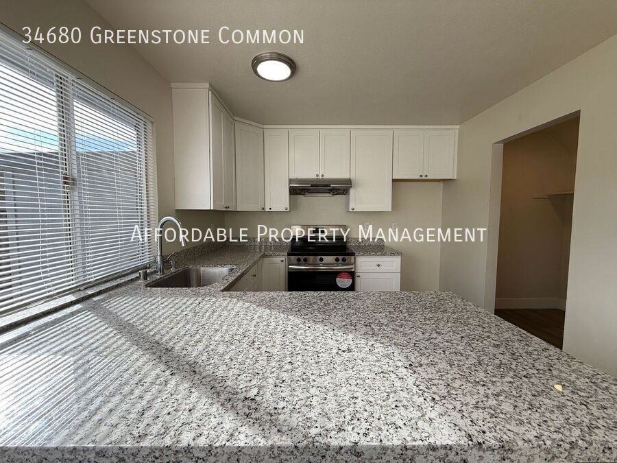 34680 Greenstone Cmn - Photo 7 of 21