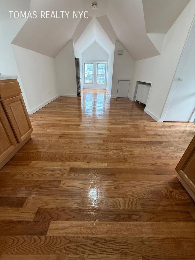 436 Park Hill Ave #3 - Photo 2 of 7