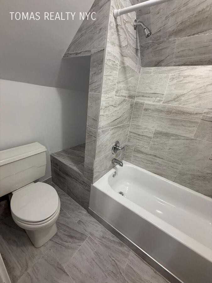 436 Park Hill Ave #3 - Photo 3 of 7