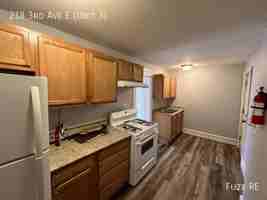 featured image of 218 3rd Ave E #3