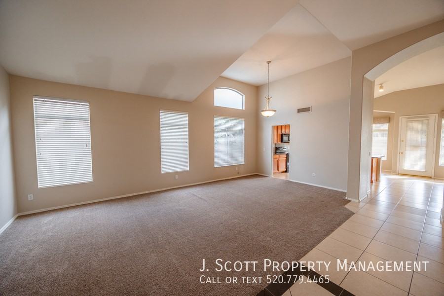 7417 W Candelaria Dr - Photo 4 of 25