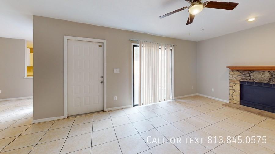 1244 Ne 39th Rd #1244 - Photo 3 of 12