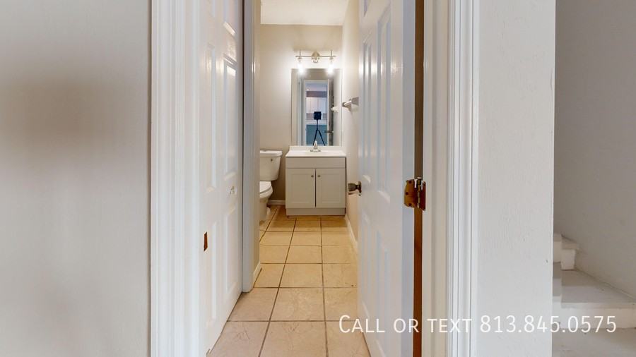 1244 Ne 39th Rd #1244 - Photo 6 of 12