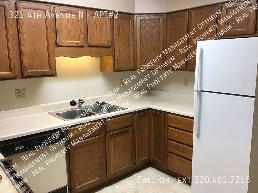 321 4th Ave N #2 - Photo 4 of 12