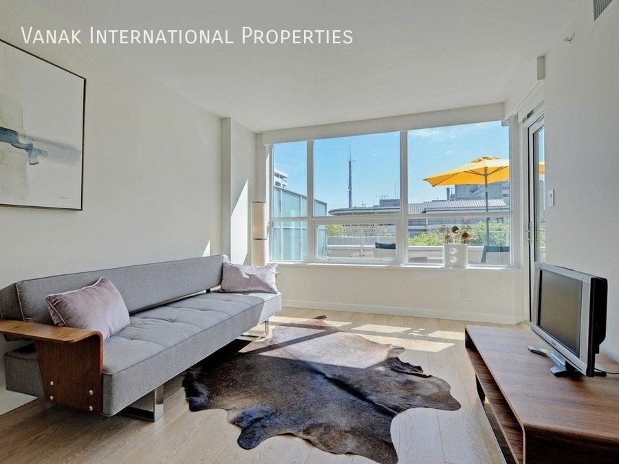 125 Tower B - Photo 2 of 15