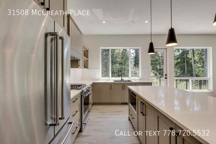 31508 Mccreath Pl - Photo 3 of 22