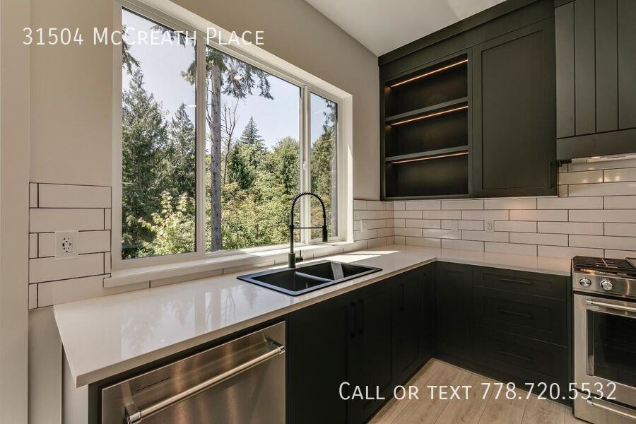 31504 Mccreath Pl - Photo 3 of 23