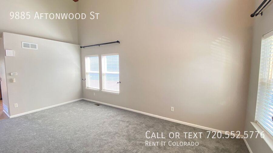 9885 Aftonwood St - Photo 6 of 45