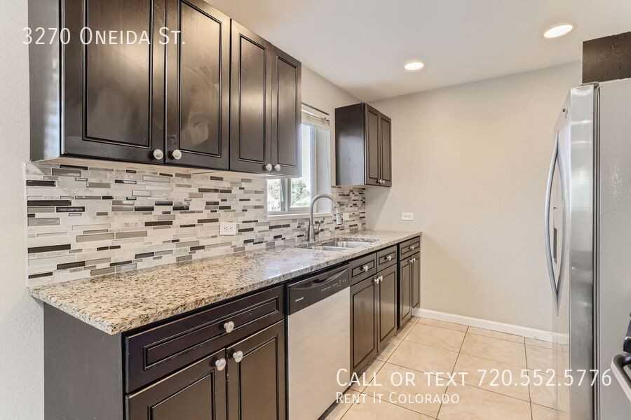 3270 Oneida St - Photo 7 of 28