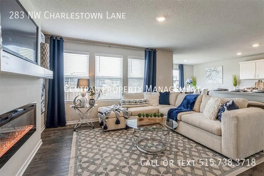 283 Nw Charlestown Ln - Photo 2 of 15