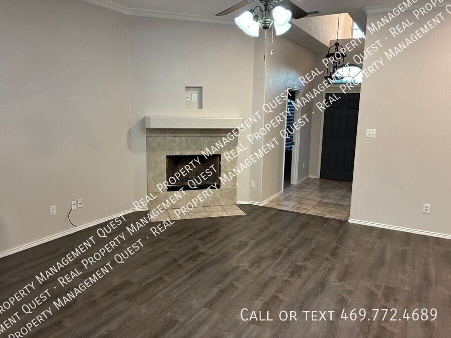 1410 Beacon Hill Dr - Photo 4 of 11