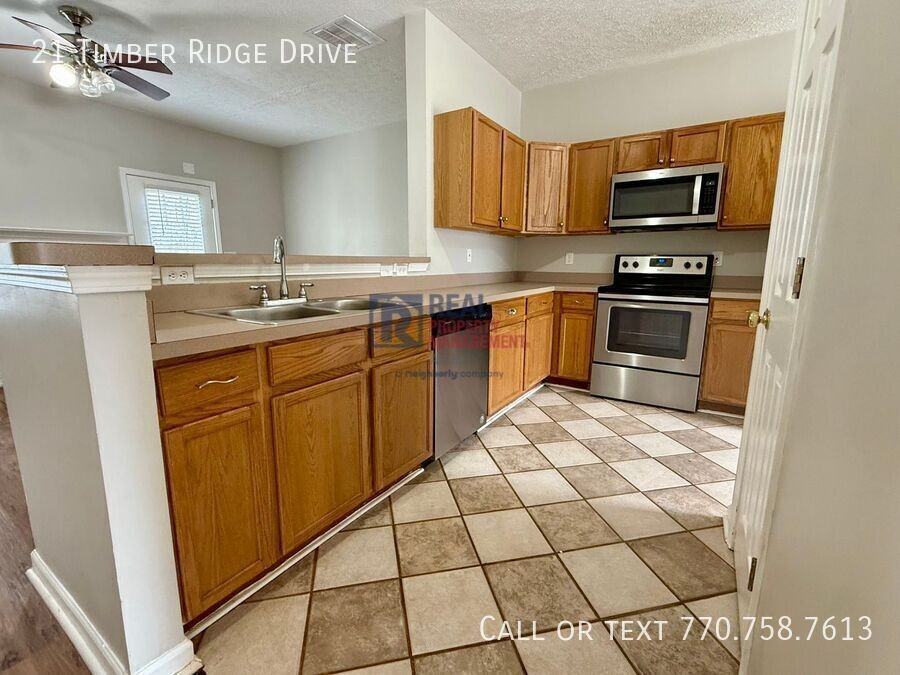 21 Timber Ridge Dr - Photo 5 of 15