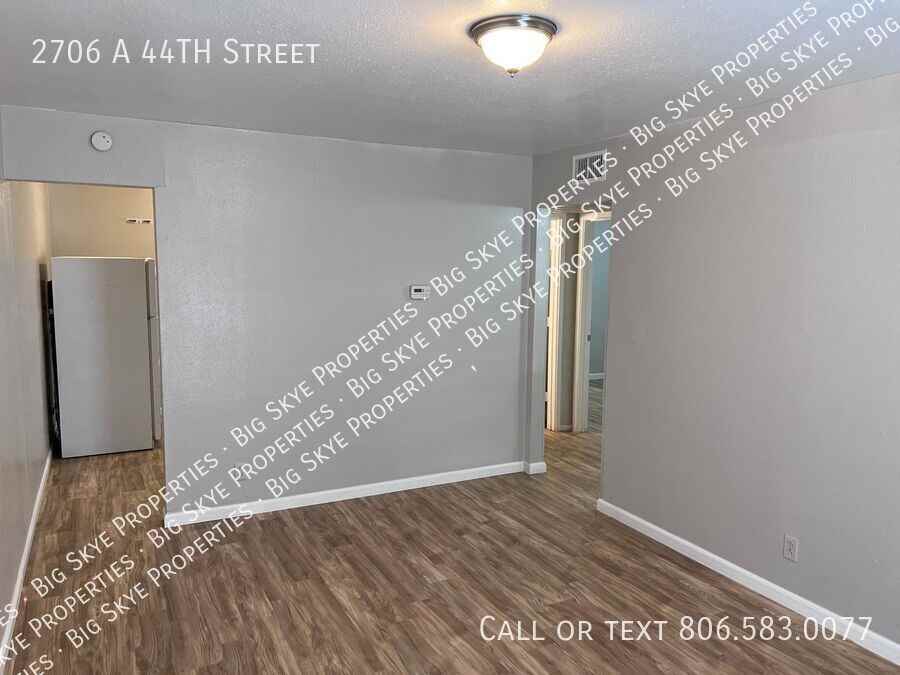 2706 44th St - Photo 3 of 9