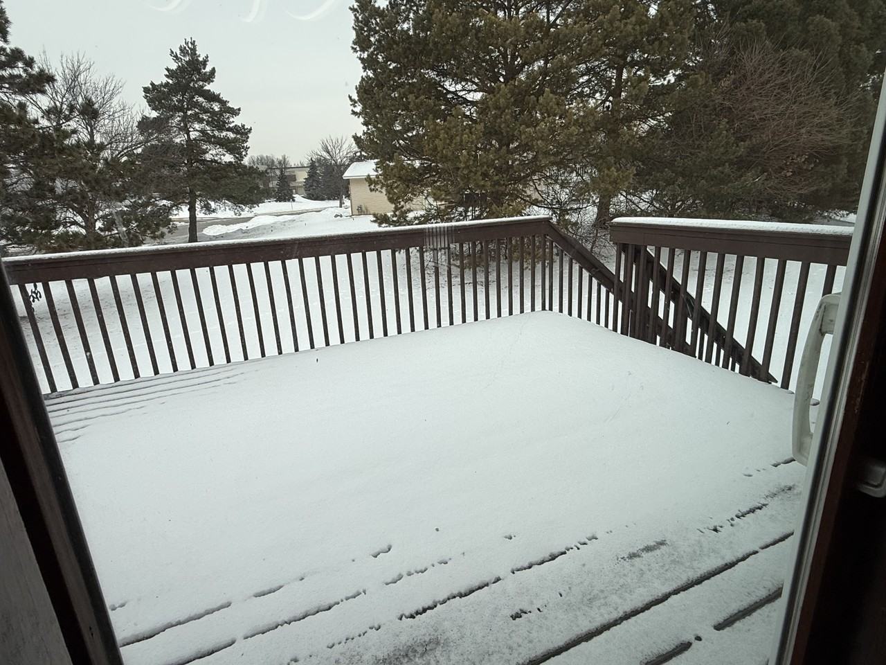 2528 Birchview Ln - Photo 5 of 31