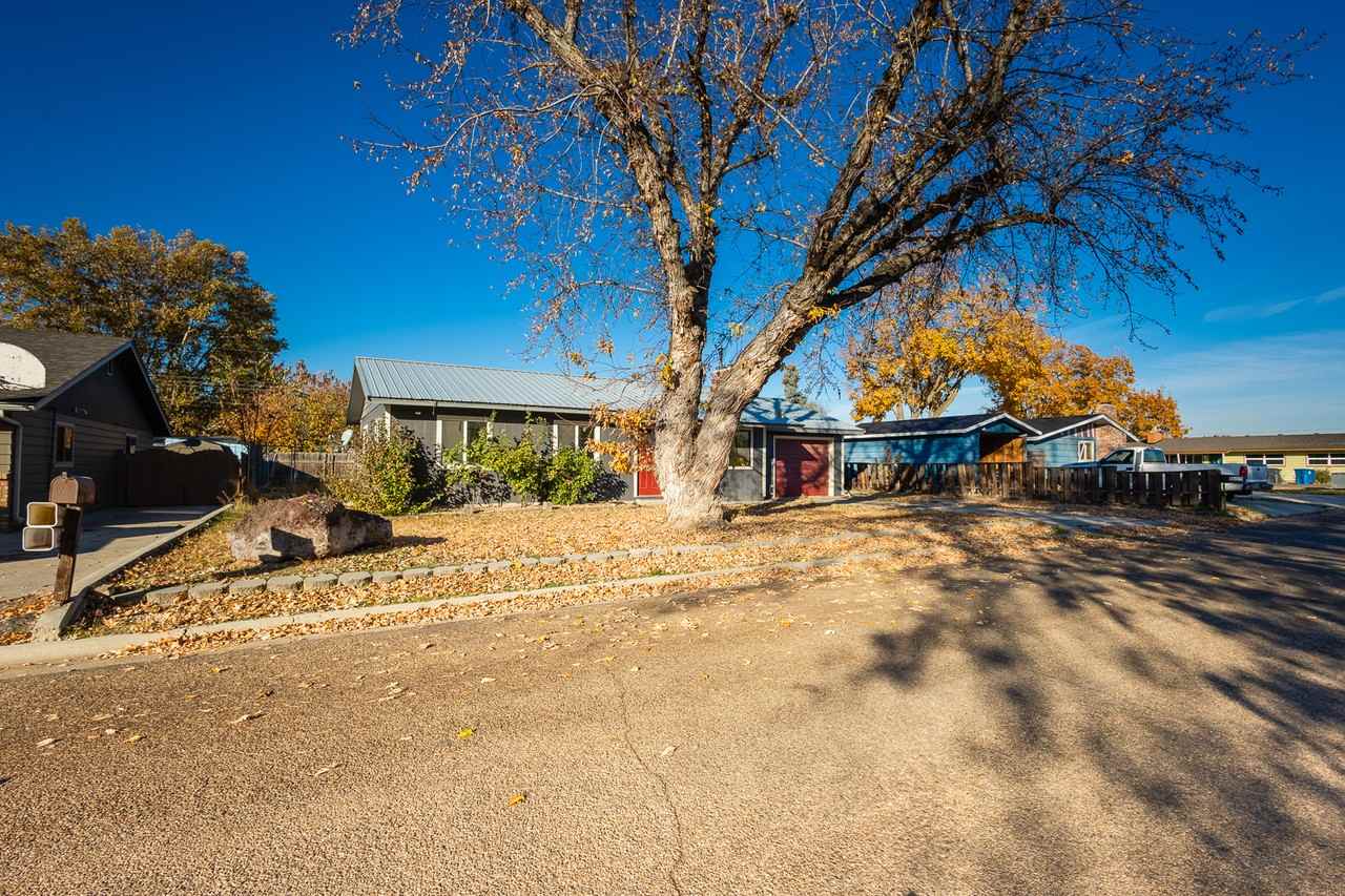 1609 N Plateau Ave - Photo 2 of 50