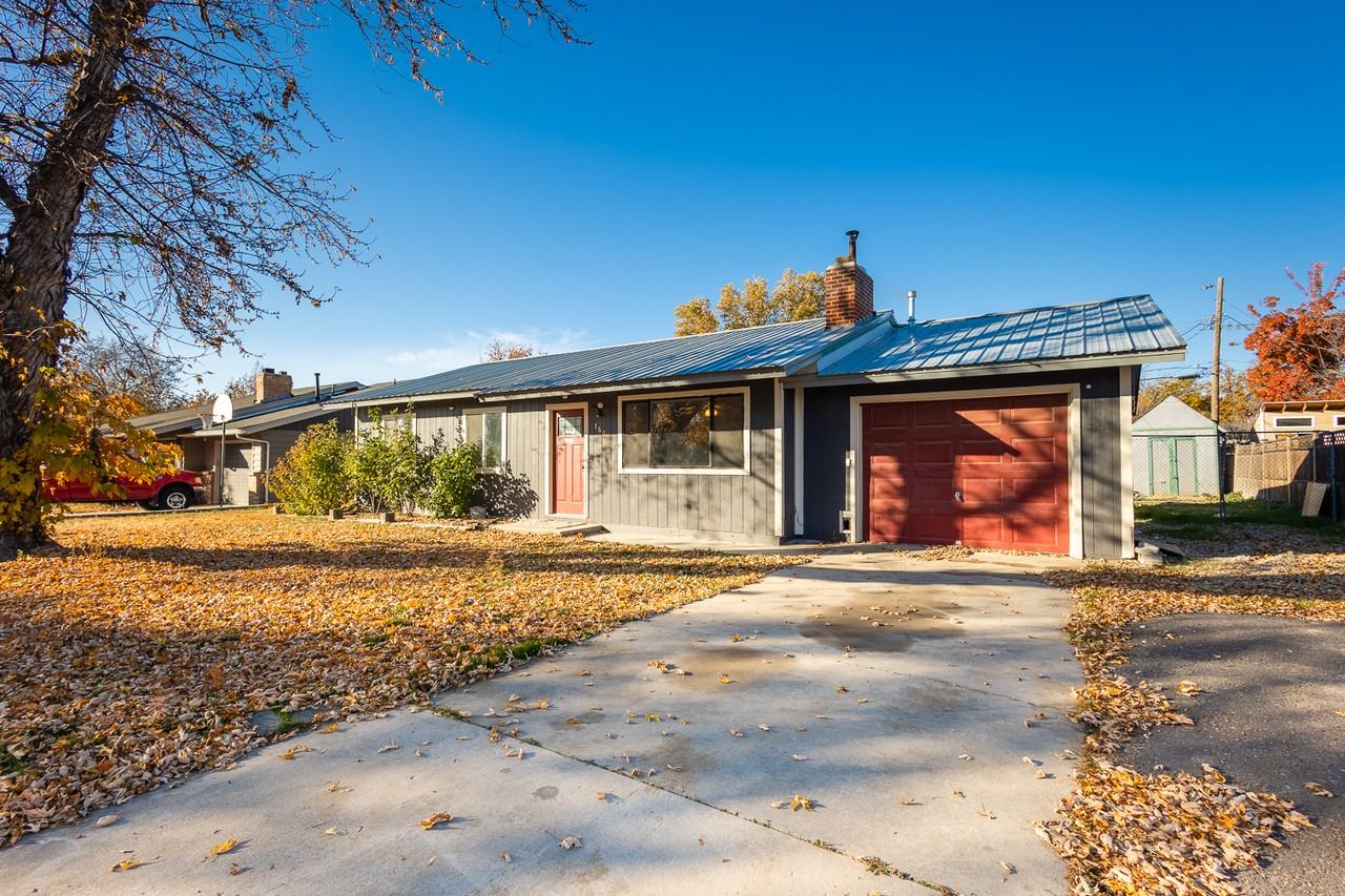 1609 N Plateau Ave - Photo 4 of 50