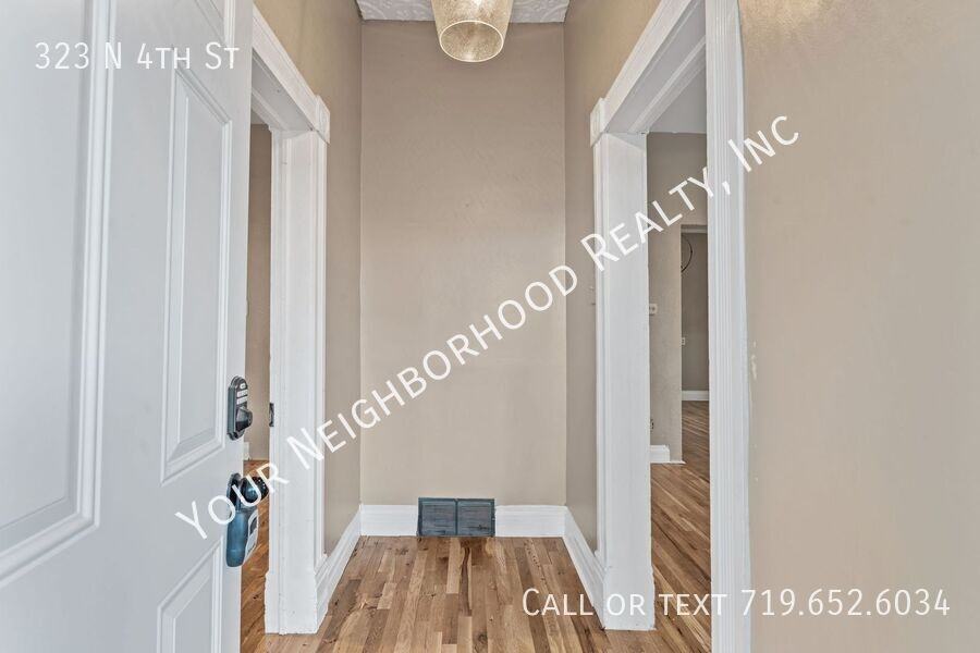 323 N 4th St - Photo 3 of 21
