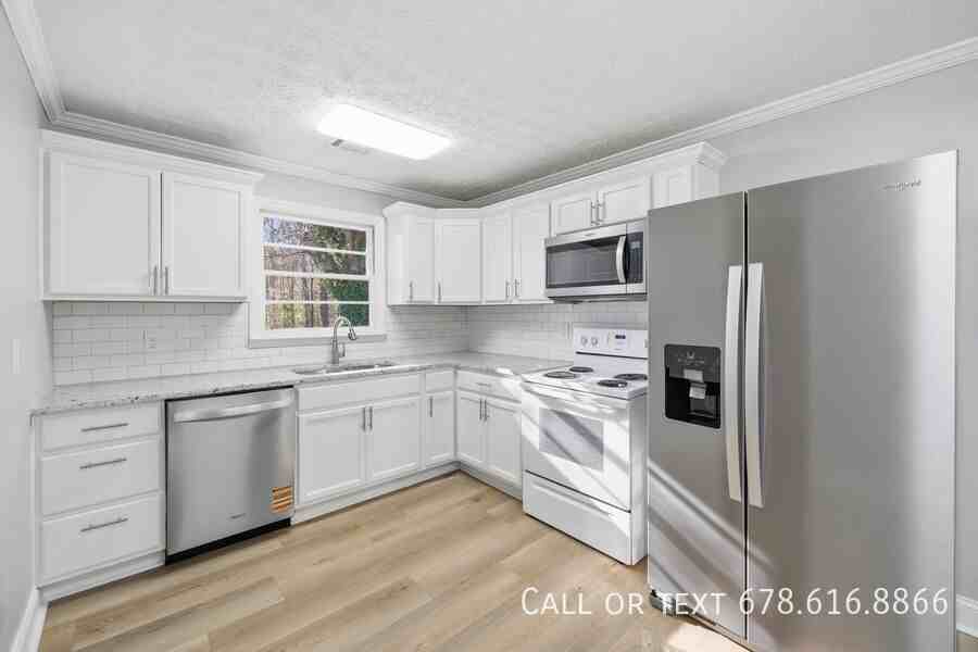 119 Glen Iris Dr - Photo 5 of 21