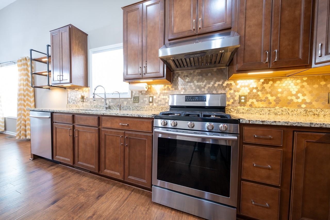 20904 Greenwood Ct #1 - Photo 6 of 43