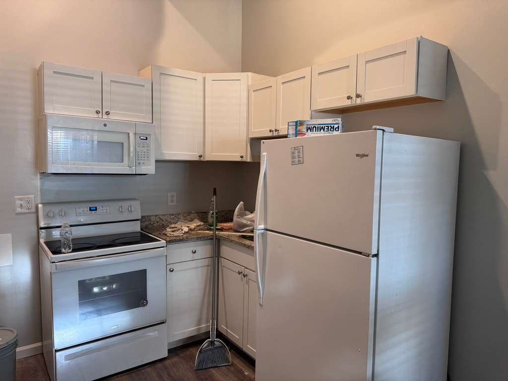 624 Washington Street, Unit 3 - Photo 4 of 12