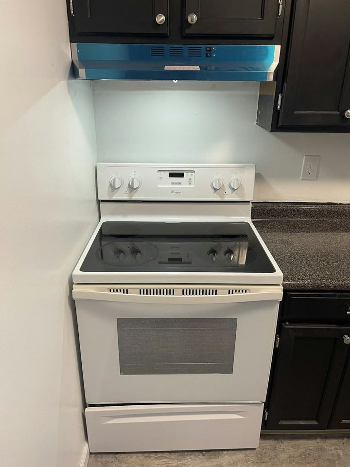 4175 West Ridge Road, Unit 2 - Photo 5 of 20