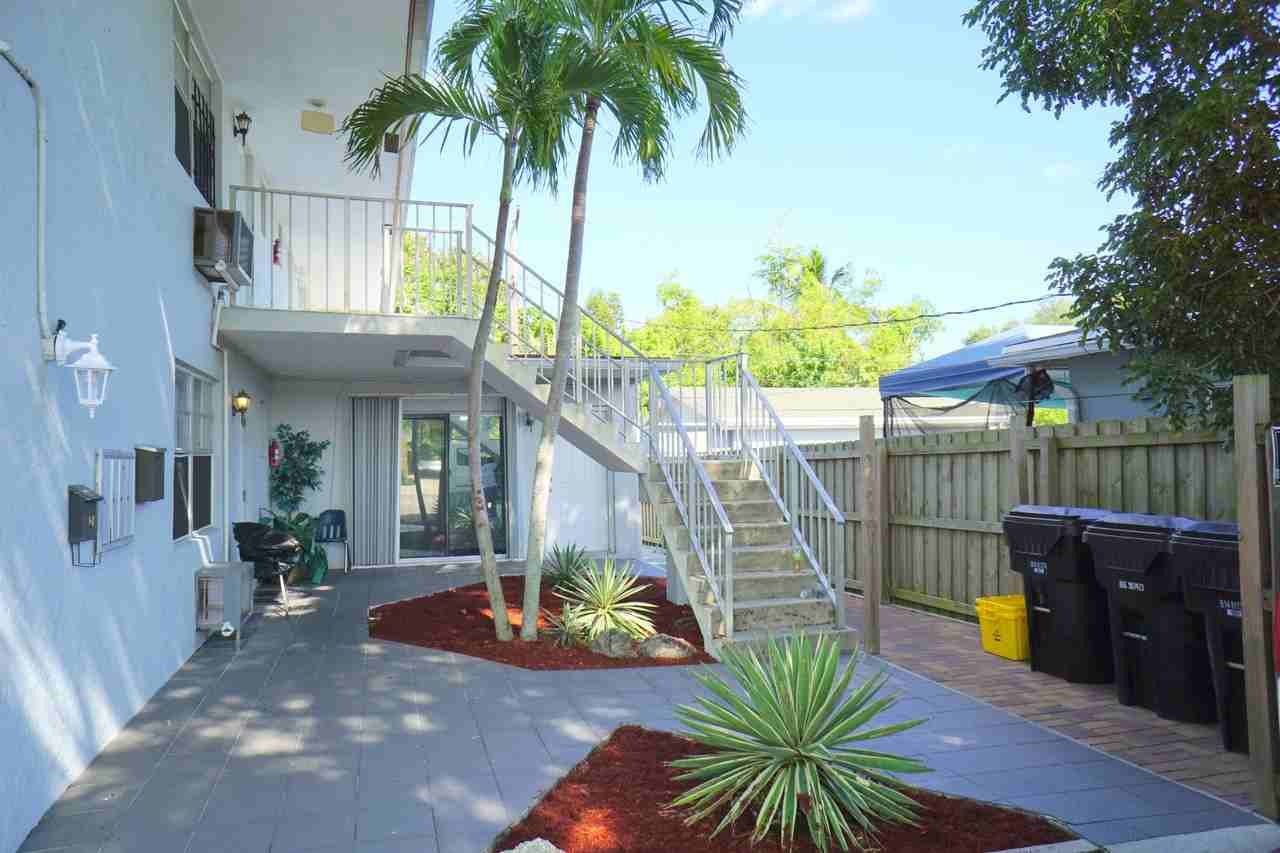 1218 South Federal Highway #2 - Photo 5 of 24