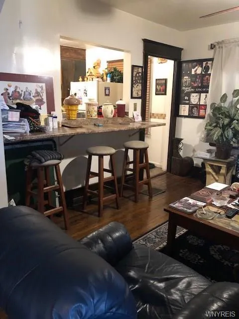 730 Norfolk Avenue - Photo 4 of 21