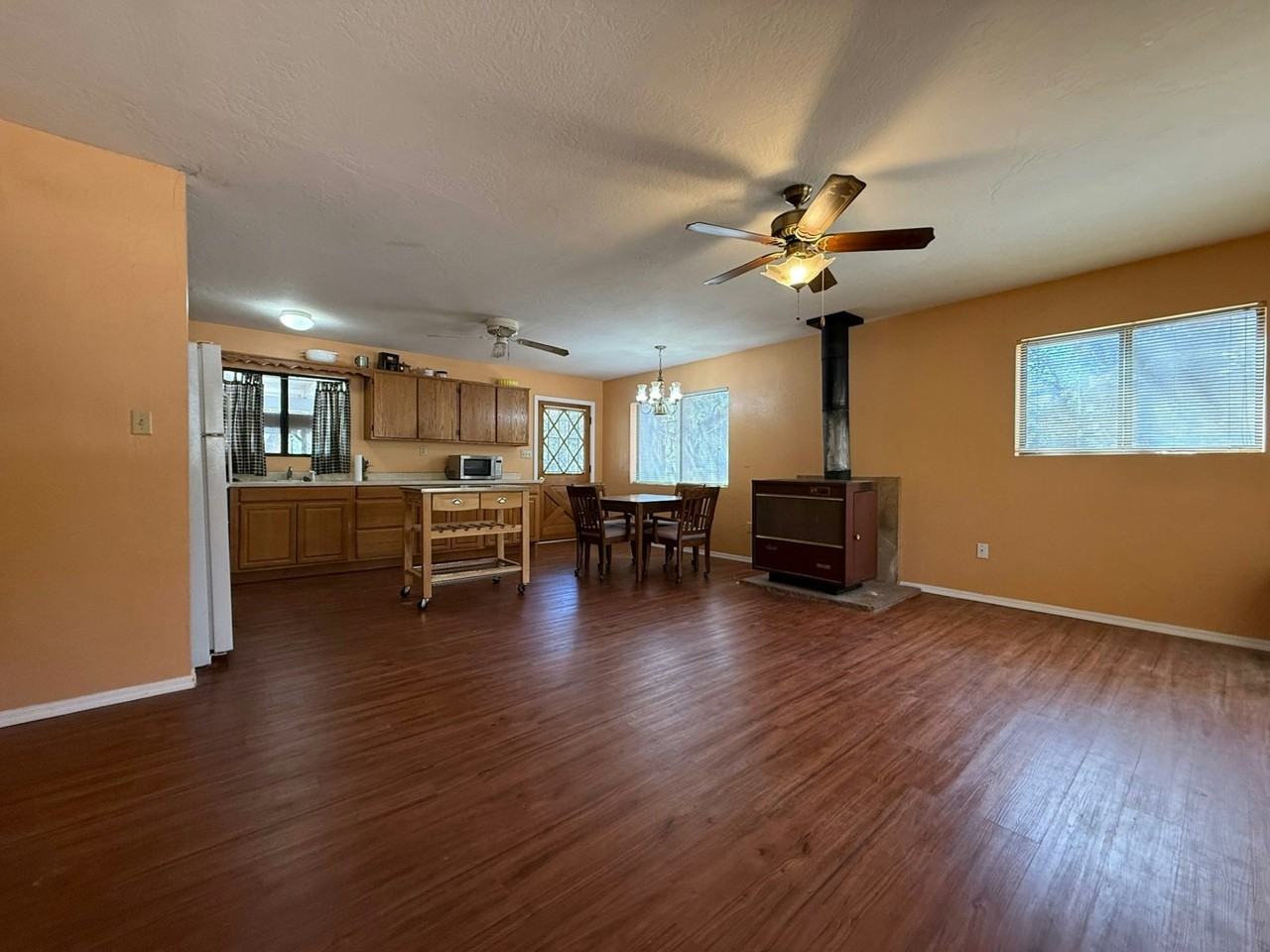 2143 Cottontail Road - Photo 7 of 22