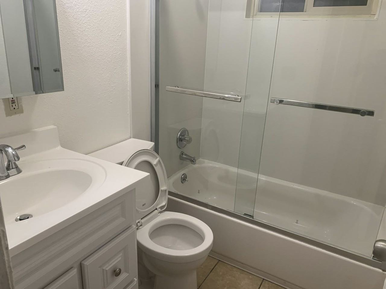 1332 Emeric Avenue - Photo 2 of 6